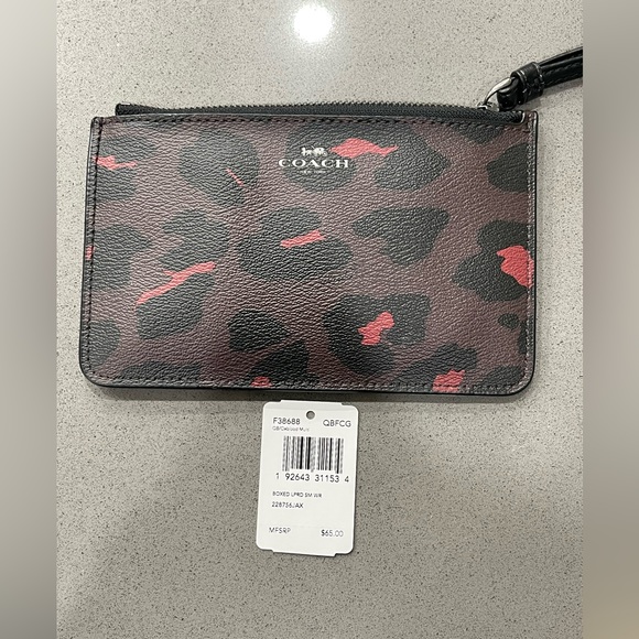 Coach leopard wristlet - Picture 1 of 3